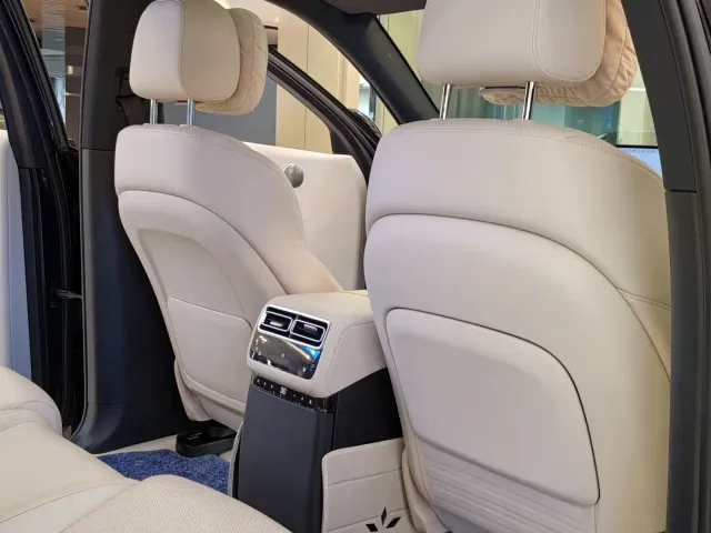 Li Auto L7 — Фото автомобиля 18