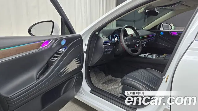 Genesis G80 Бензин 2.5 турбо AWD — Фото автомобиля 11