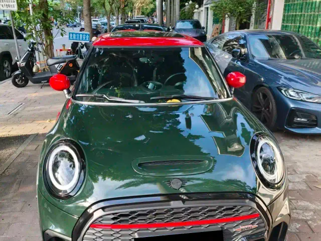MINI John Cooper Works — Фото автомобиля 2