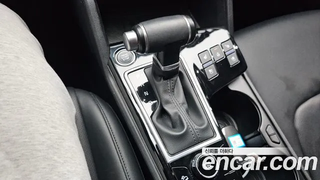 Kia Sportage Sportage 5-е поколение Бензин 1.6 турбо 2WD — Фото автомобиля 9