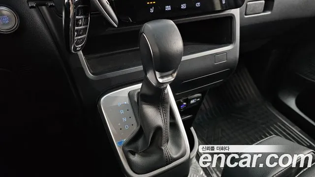 Hyundai Staria Staria Карго 3 места — Фото автомобиля 9