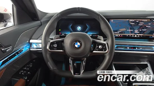 BMW 7 Series G70 — Фото автомобиля 14
