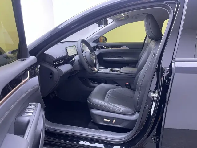 Wuling Starlight — Фото автомобиля 13