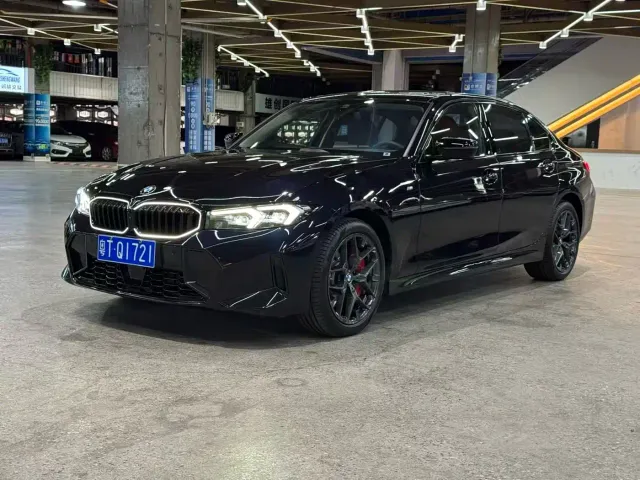 Фотография автомобиля — BMW 3 Series