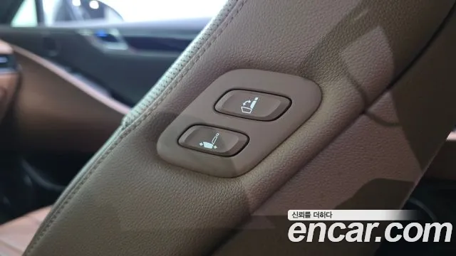 Genesis G80 Бензин 2.5 турбо 2WD — Фото автомобиля 16
