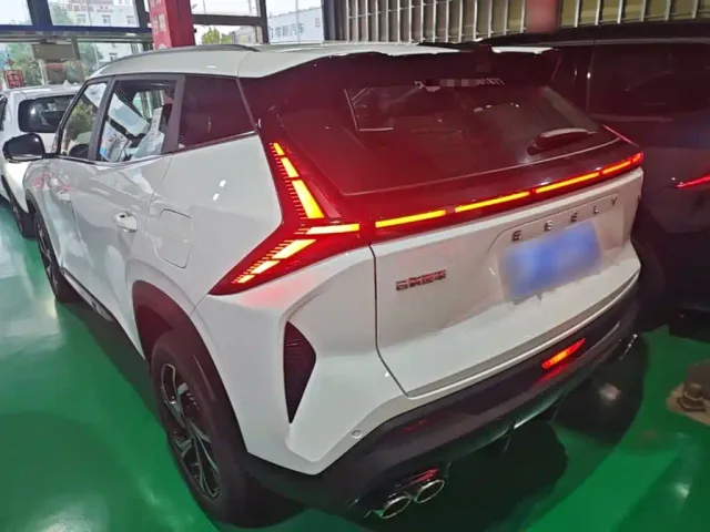 Geely Boyue — Фото автомобиля 4