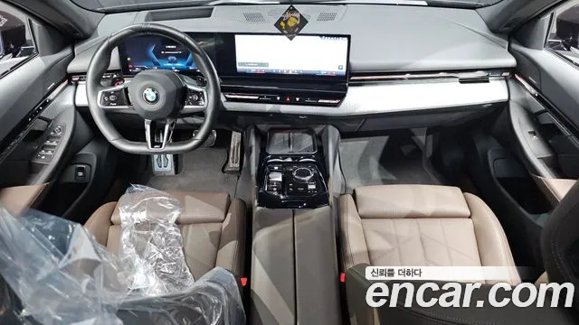 BMW 5-Series — Фото автомобиля 6