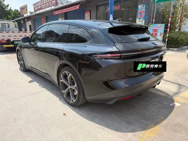 Nio ET5 Touring — Фото автомобиля 4