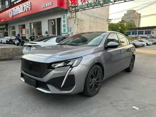 Фотография автомобиля — Peugeot 408