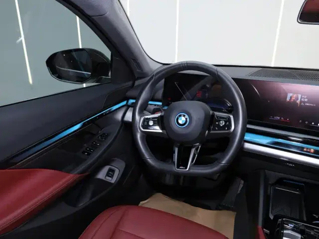 BMW BMW i5 2024 eDrive 35L M Sport Package — Фото автомобиля 26