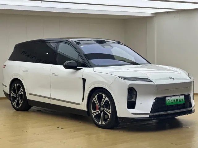 Nio ES8 — Фото автомобиля 5
