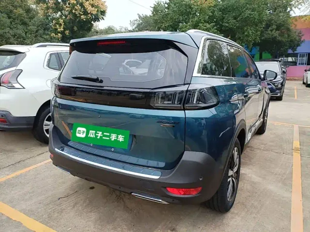 Peugeot 5008 — Фото автомобиля 6