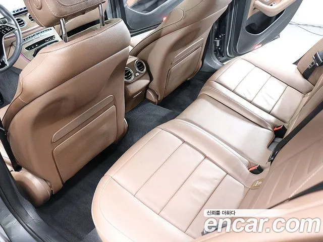 Mercedes-Benz E-Class — Фото автомобиля 8