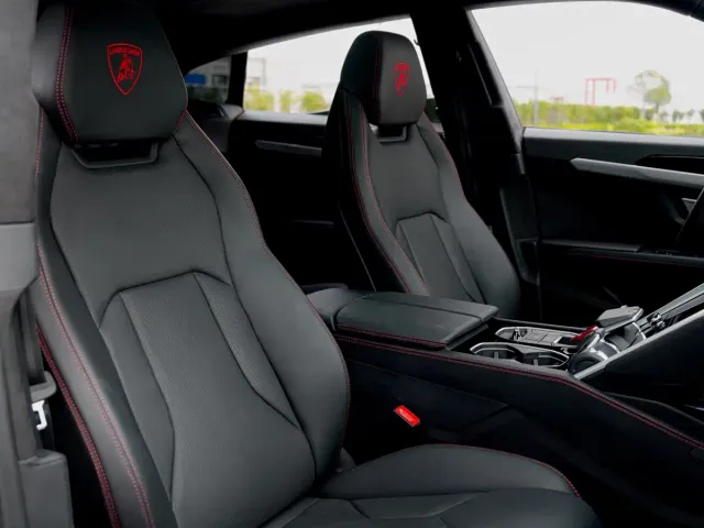 Lamborghini Urus — Фото автомобиля 19