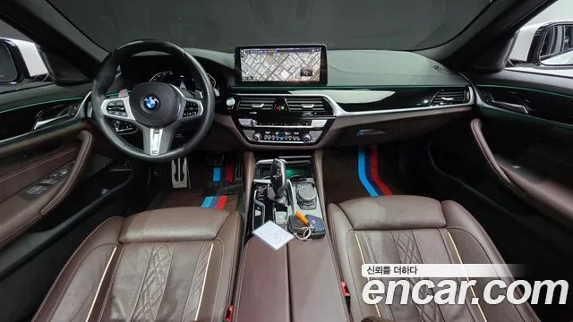BMW 5 Series G30 — Фото автомобиля 7