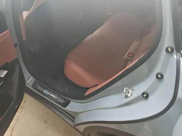 Geely Galaxy L6 — Фото автомобиля 11