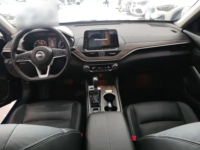 Nissan Teana — Фото автомобиля 9