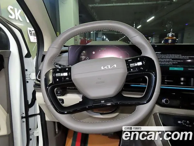 Kia Canival — Фото автомобиля 8