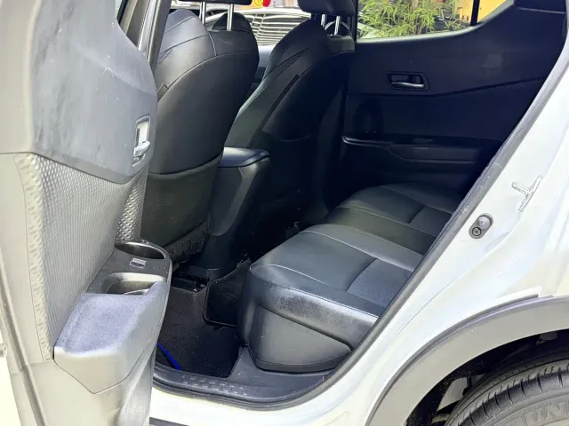 Toyota C-HR — Фото автомобиля 11