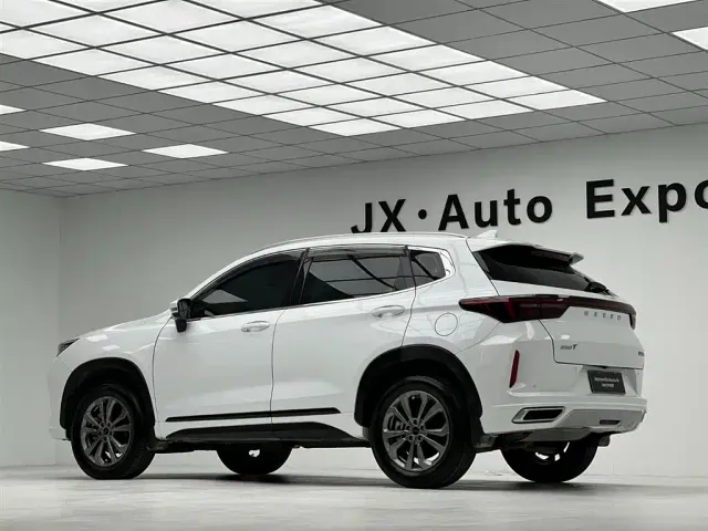 Exeed LX — Фото автомобиля 7
