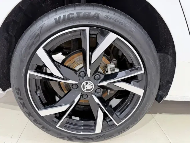 Skoda Octavia — Фото автомобиля 15