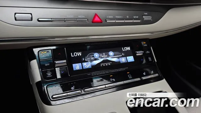 Hyundai Grandeur New — Фото автомобиля 19