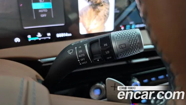Genesis GV70 2.5T Бензин AWD — Фото автомобиля 25