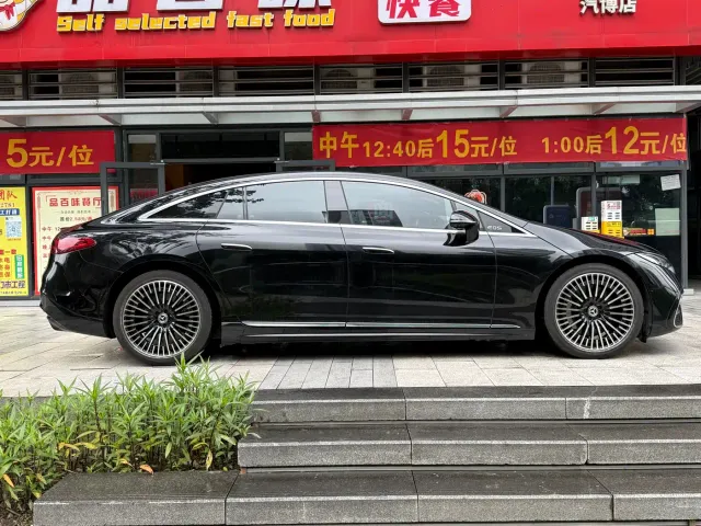 Mercedes-Benz EQS — Фото автомобиля 8