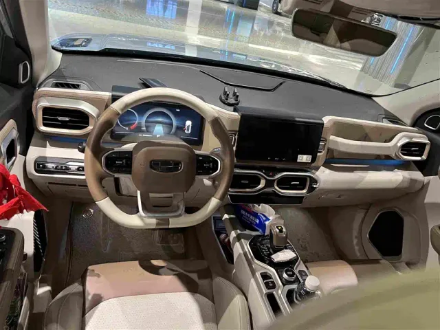 Geely ICON — Фото автомобиля 8