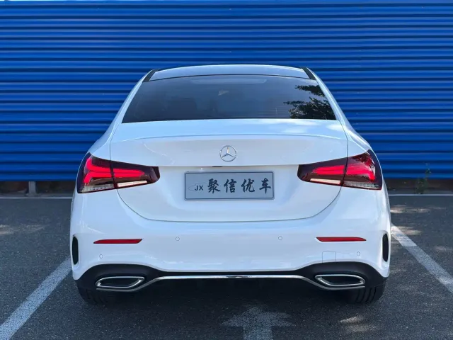 Mercedes-Benz A-Class — Фото автомобиля 24