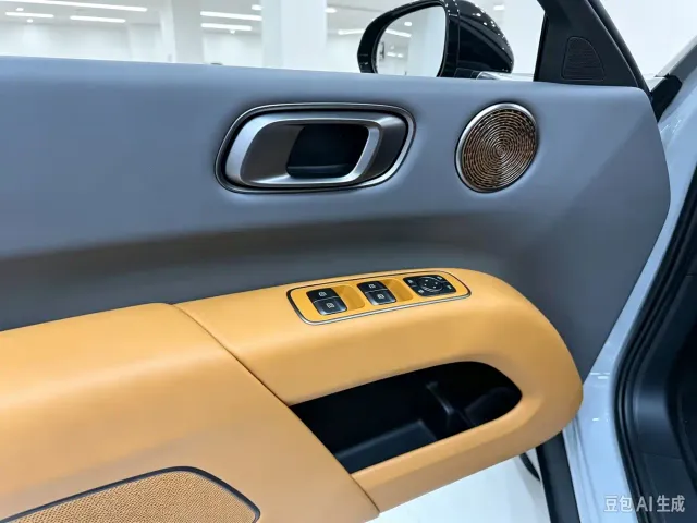 Li Auto i8 — Фото автомобиля 7
