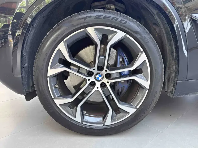 BMW X5 — Фото автомобиля 19