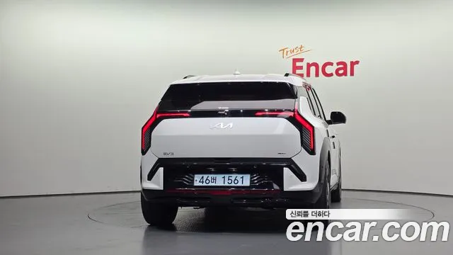 Kia EV3 — Фото автомобиля 4