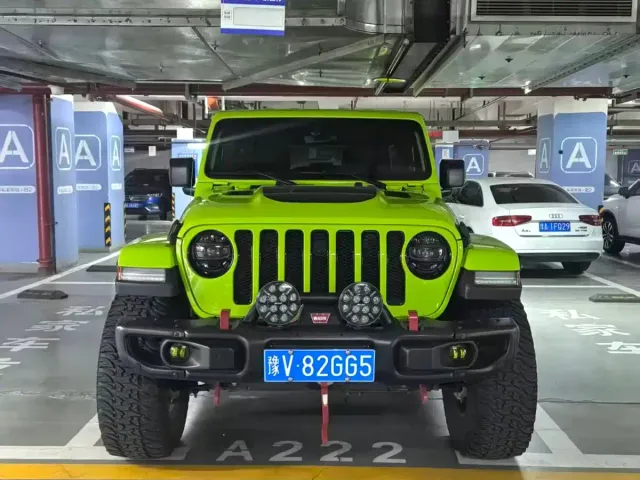 Фотография автомобиля — Jeep Wrangler