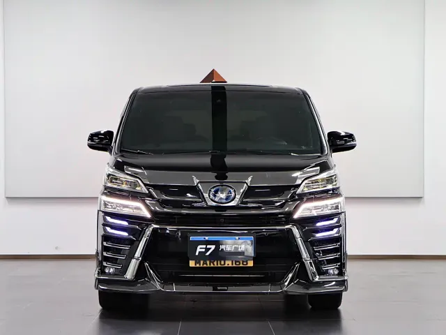 Toyota Vellfire — Фото автомобиля 2