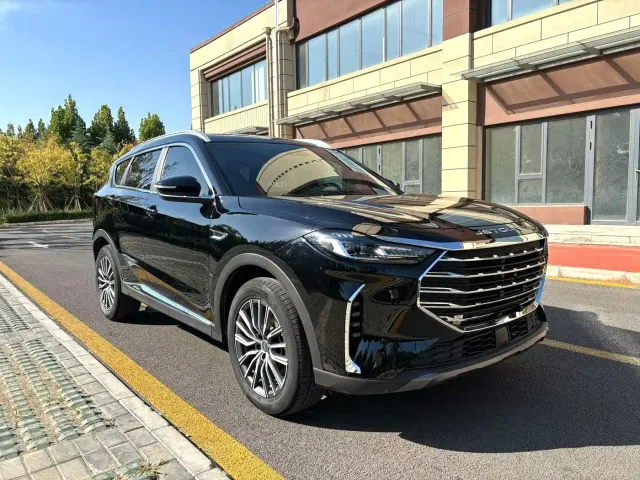 Jetour X70 Plus — Фото автомобиля 3