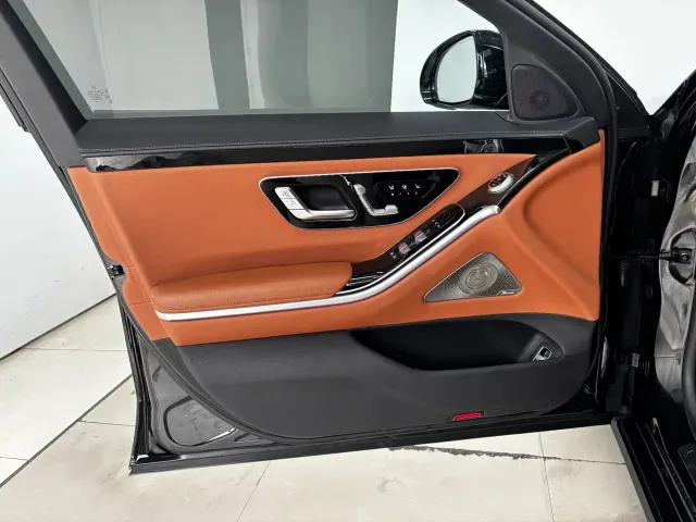 Mercedes-Benz S-Class — Фото автомобиля 7