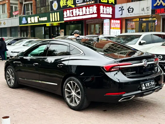 Buick LaCrosse — Фото автомобиля 5