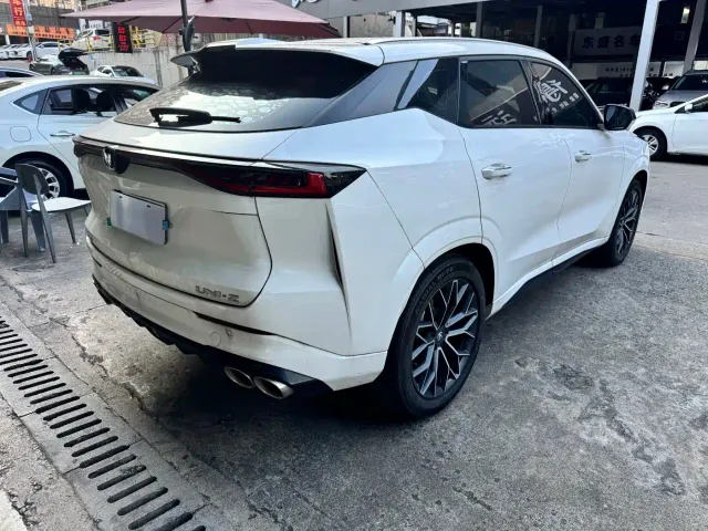 Changan UNI-Z — Фото автомобиля 4