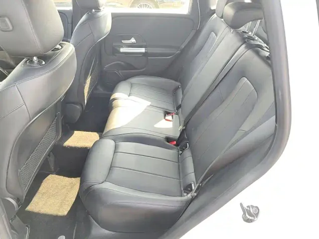Mercedes-Benz B-Class — Фото автомобиля 21