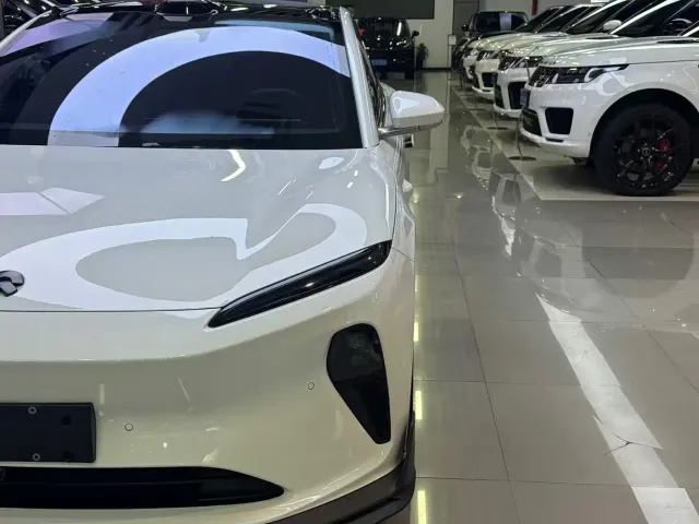 Nio ET5 Touring — Фото автомобиля 3
