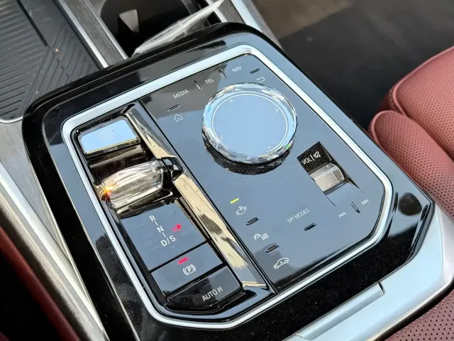 BMW BMW 7 Series 2023 Facelift 740Li Exclusive Luxury Package — Фото автомобиля 15