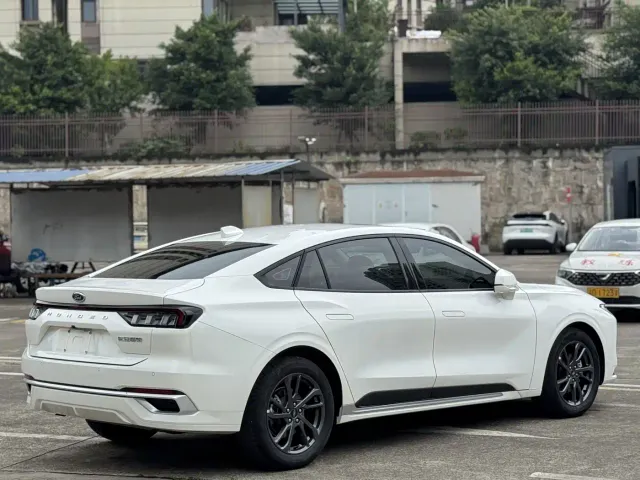 Ford Mondeo — Фото автомобиля 4