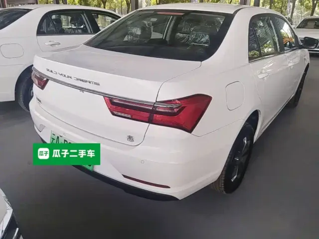 BYD Qin — Фото автомобиля 6