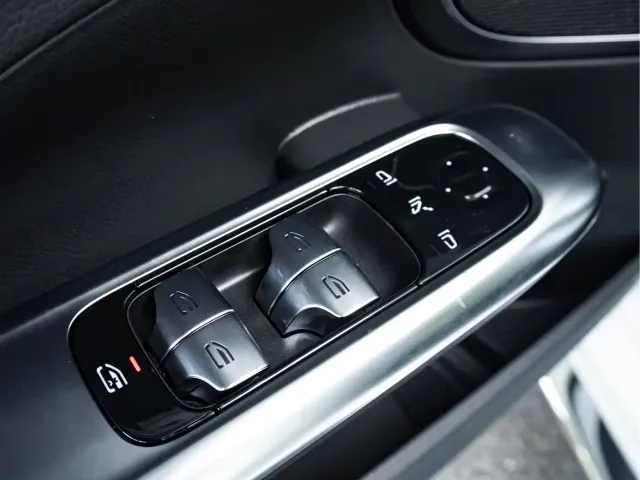 Mercedes-Benz C-Class — Фото автомобиля 15