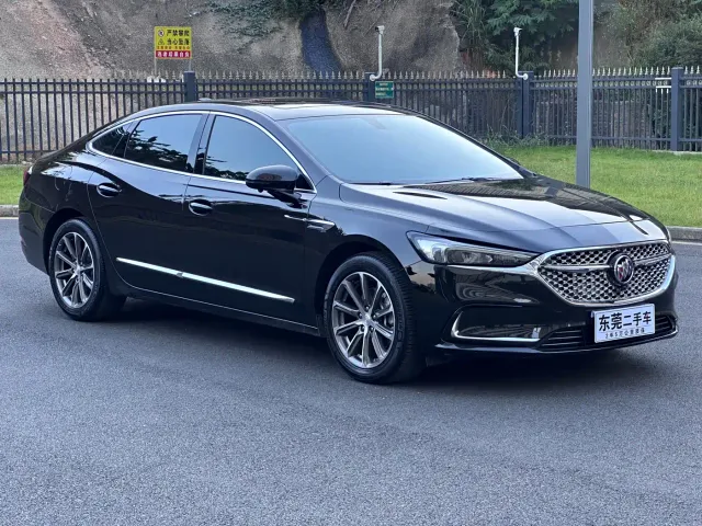 Buick LaCrosse — Фото автомобиля 2