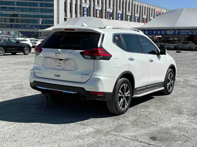 Nissan X-Trail — Фото автомобиля 8