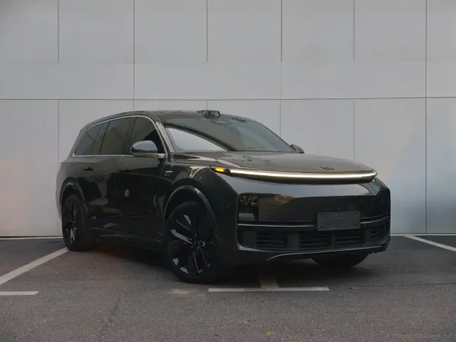 Li Auto L9 — Фото автомобиля 3