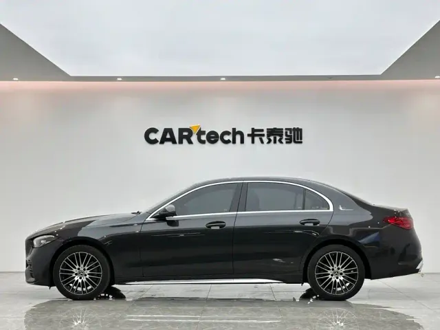 Mercedes-Benz C-Class — Фото автомобиля 2