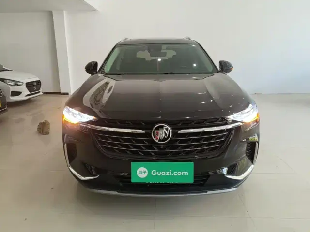 Buick Envision Plus — Фото автомобиля 2